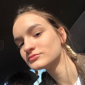 Meet your Posher, Destiny